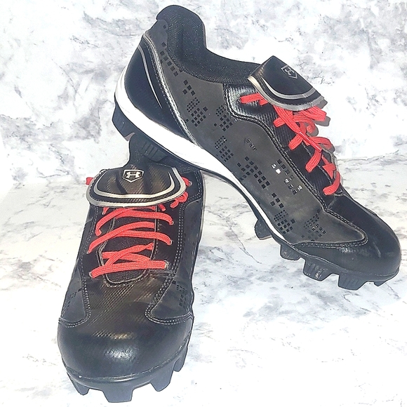 Under Armour Baseball Rotation Traction Cleats Black white silver red laces Euc - Picture 1 of 8
